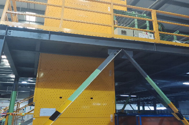 往複式提升（shēng）機